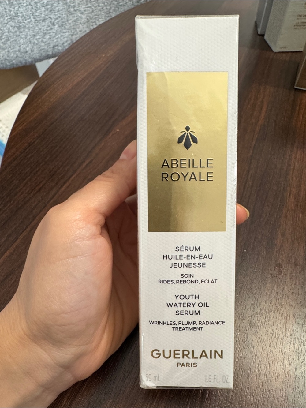 GUERLAIN Abeille Royale Serum - White & Gold Packaging